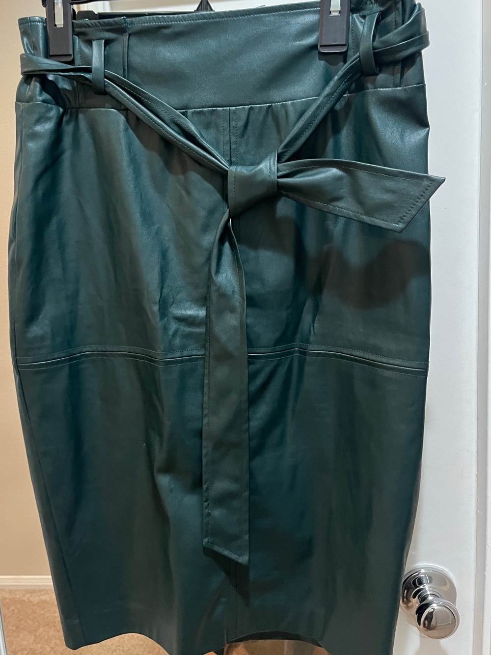 7th Avenue New York &  Co Dark Green Faux Leather w/slit Skirt - Size 8